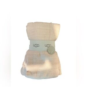 UGG Luna Soft Pink Knit Throw Blanket